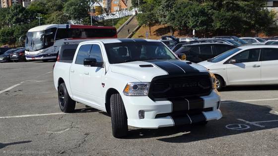RAM 1500 5.7 V8 GASOLINA REBEL CD 4X4 AUTOMÁTICO RAM 1500 5.7 V8 GASOLINA REBEL CD 4X4 AUTOMÁTICO